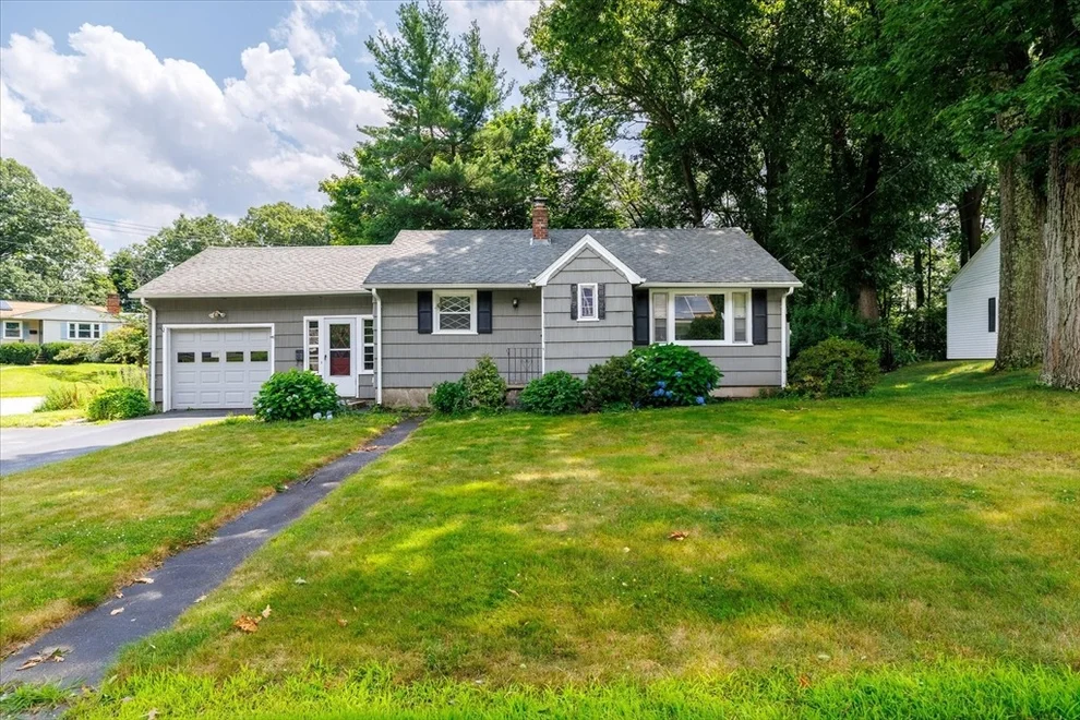 Unit for sale at 1 Melba Ave, Auburn, MA 01501