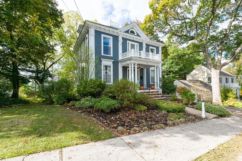 Unit for sale at 53 Fairmount St, Lowell, MA 01852