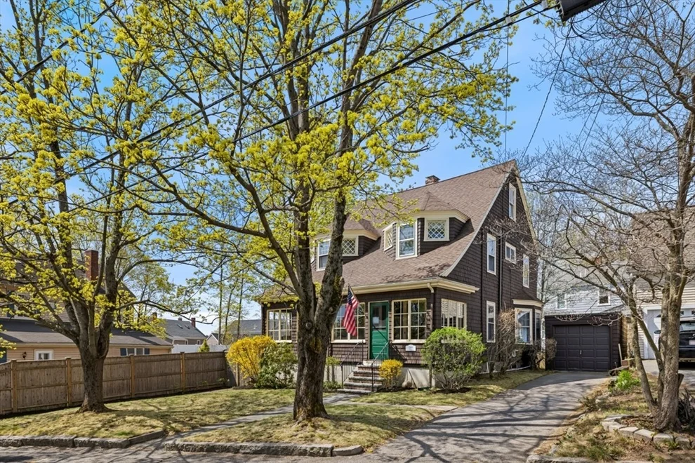 Unit for sale at 14 Bancroft Ave, Reading, MA 01867