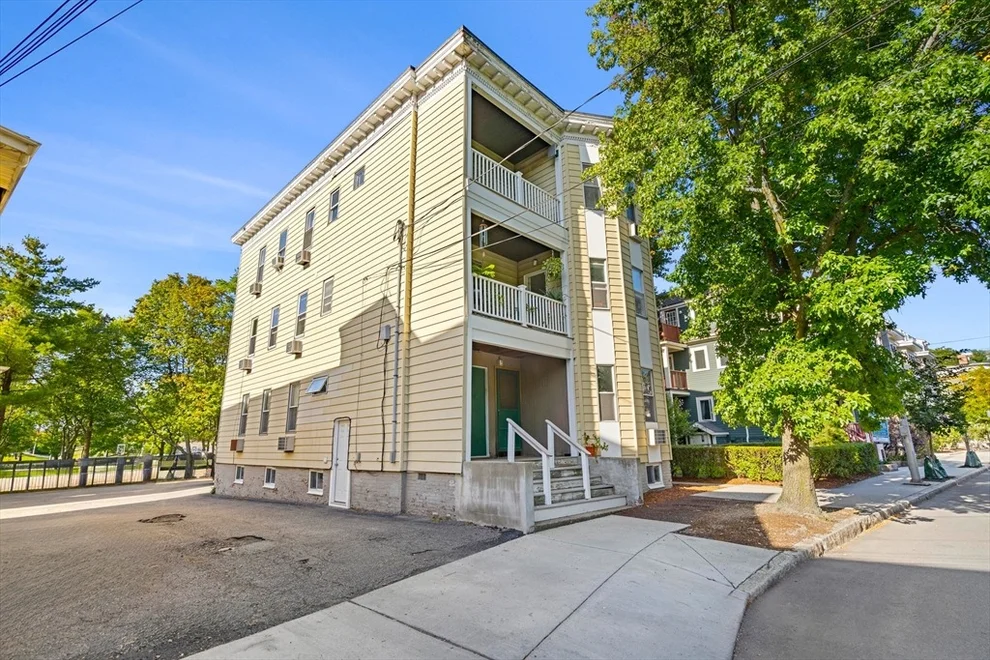 Unit for sale at 275 Walden St, Cambridge, MA 02138