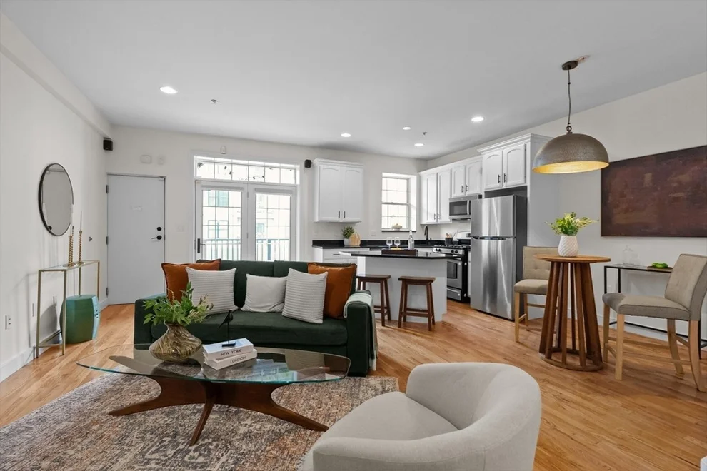 Unit for sale at 381 W Broadway, Boston, MA 02127