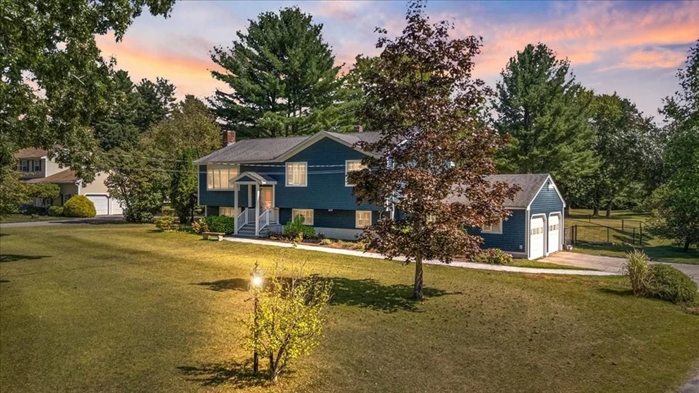 Unit for sale at 14 Blanchard St, Andover, MA 01810