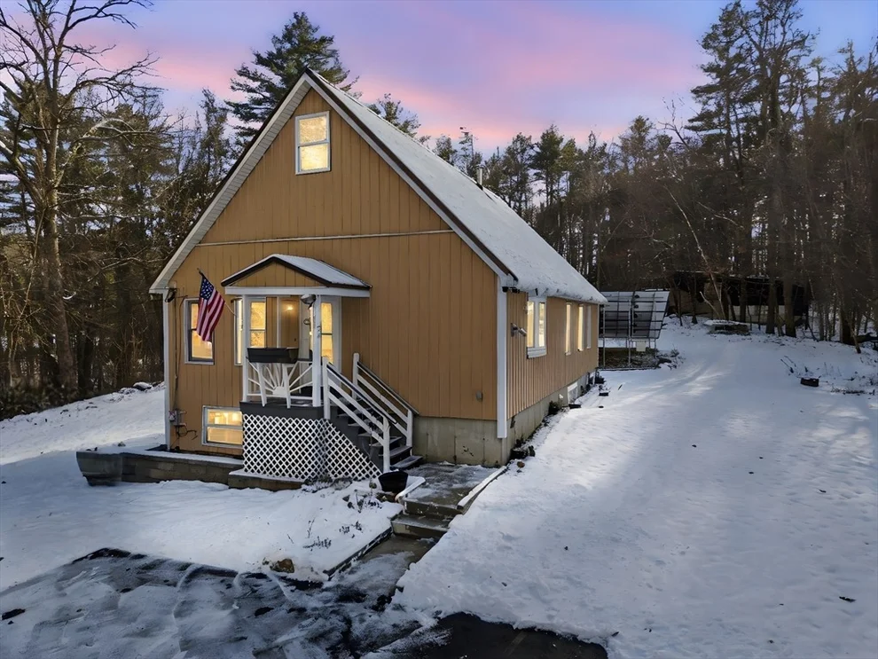 Unit for sale at 235 Crouch Rd, Warren, MA 01092