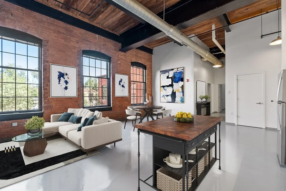 Unit for sale at 160 Water St, Williamstown, MA 01267