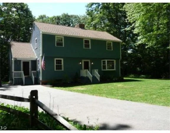 Unit for sale at 109 Crocker Nye Rd, Oakham, MA 01068