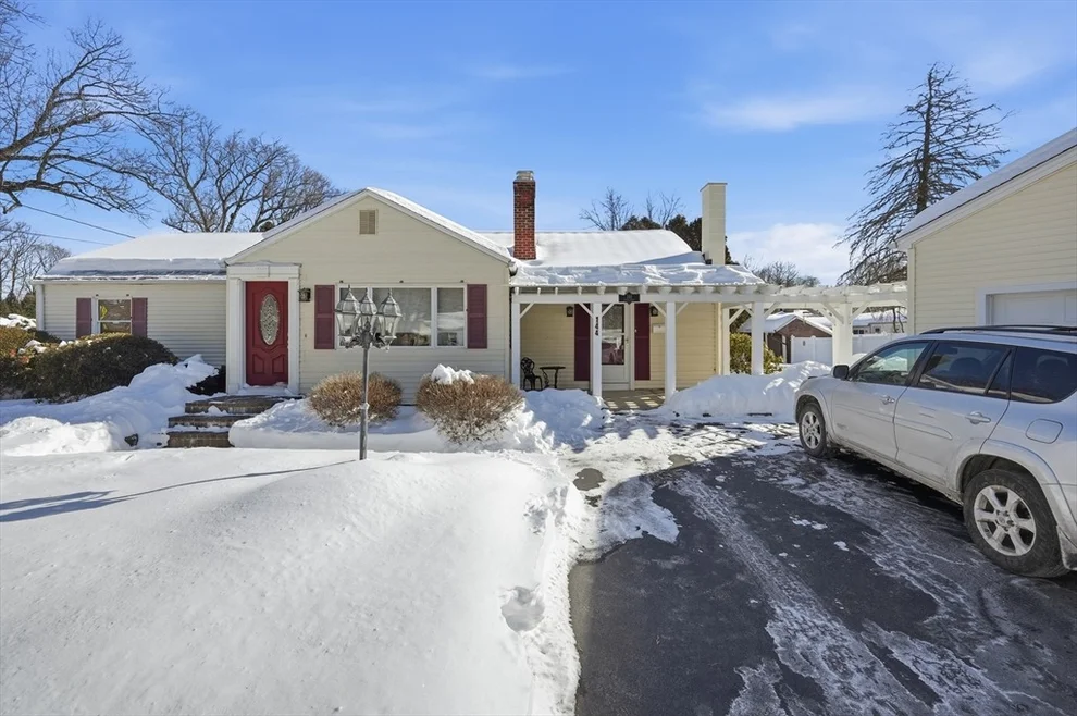 Unit for sale at 144 River Rd, Agawam, MA 01001