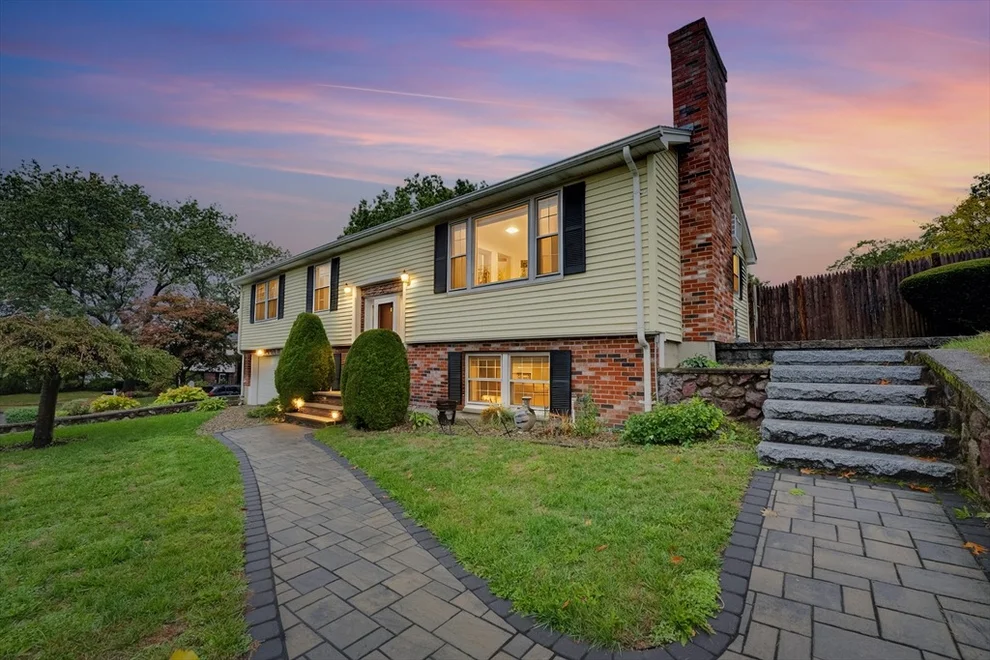 Unit for sale at 9 Lilah Cir, Wakefield, MA 01880