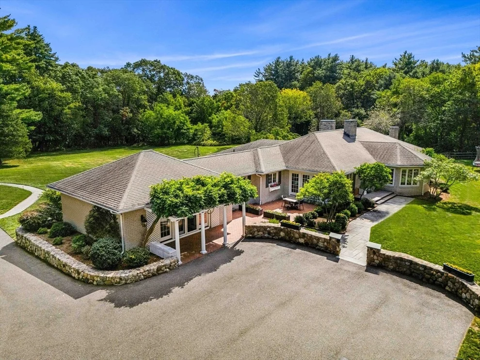 Unit for sale at 40 Pleasant Street, Wenham, MA 01984