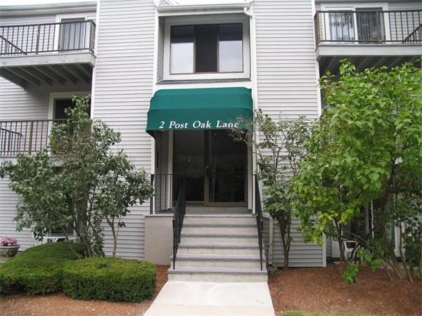 2 Post Oak Lane