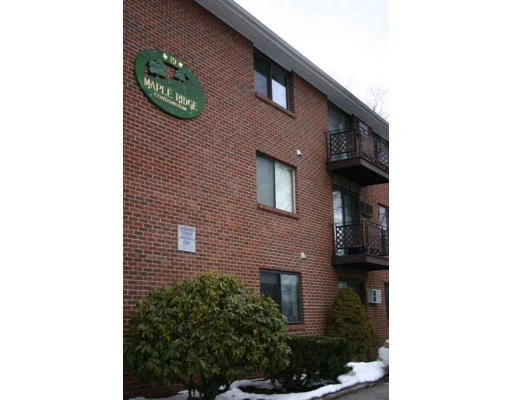 Unit for sale at 19 Maple St, Amesbury, MA 01913
