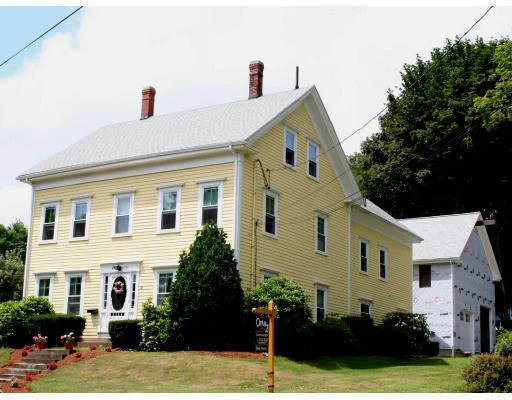 Unit for sale at 41 Jordan Ave, Wakefield, MA 01880