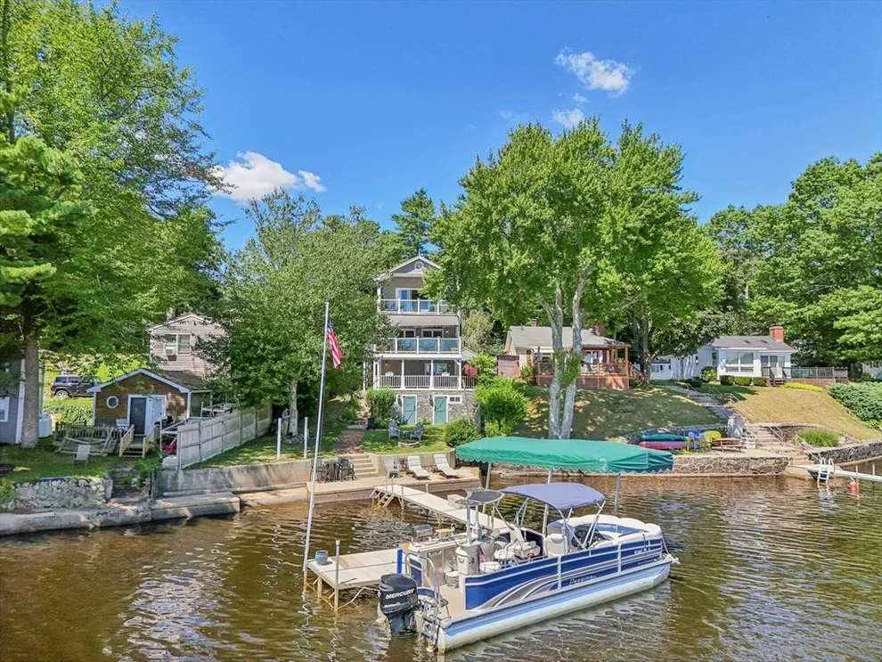 Unit for sale at 19 Hilltop Acres Dr, Lakeville, MA 02347