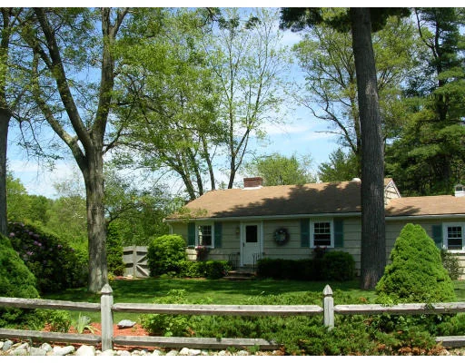 Unit for sale at 33 Howland Road, Stoughton, MA 02072