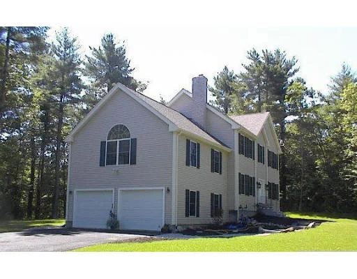 Unit for sale at 1160 Hathaway Lane, Uxbridge, MA 01569