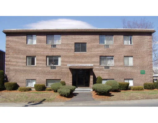 Unit for sale at 12 Kendall Ave, Framingham, MA 01702