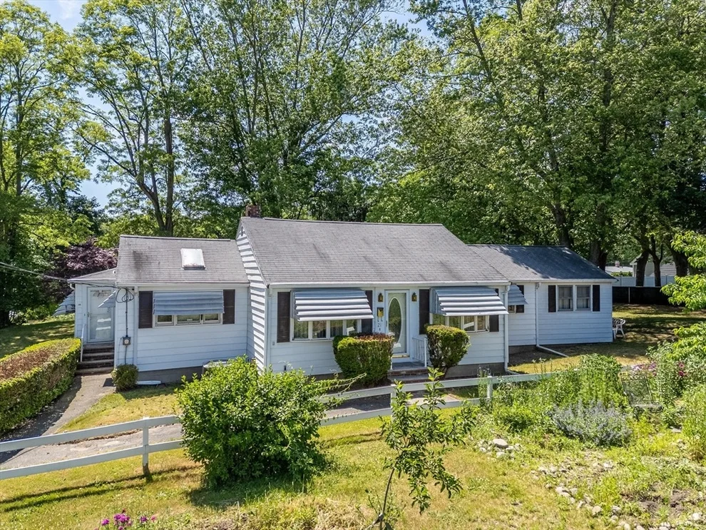 Unit for sale at 21 South Ave, Taunton, MA 02780