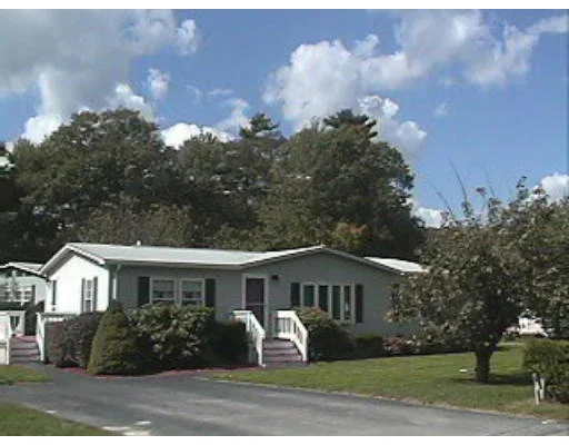 Unit for sale at 20 Leisurewoods Drive, Rockland, MA 02370