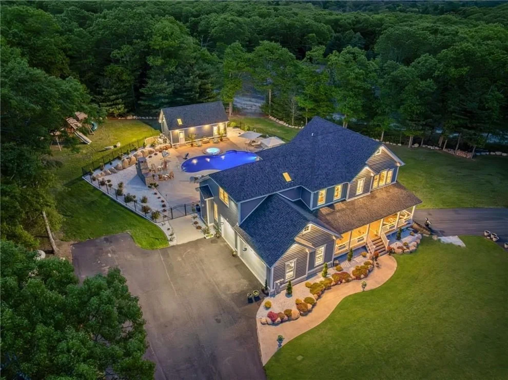 Unit for sale at 120 Stubble Brook Rd, West Greenwich, RI 02817