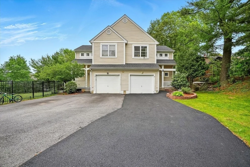 Unit for sale at 25 Ptarmigan Dr, Shrewsbury, MA 01545
