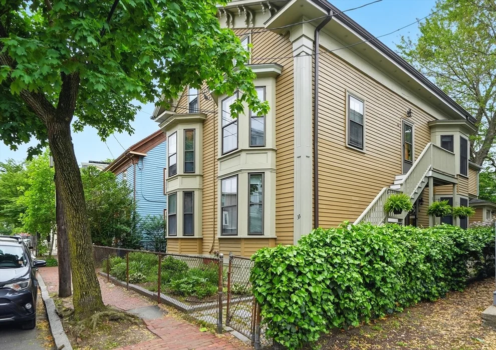 Unit for sale at 33B Pleasant, Cambridge, MA 02139