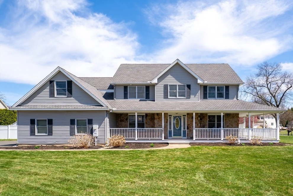 Unit for sale at 167 Poplar St, Agawam, MA 01030