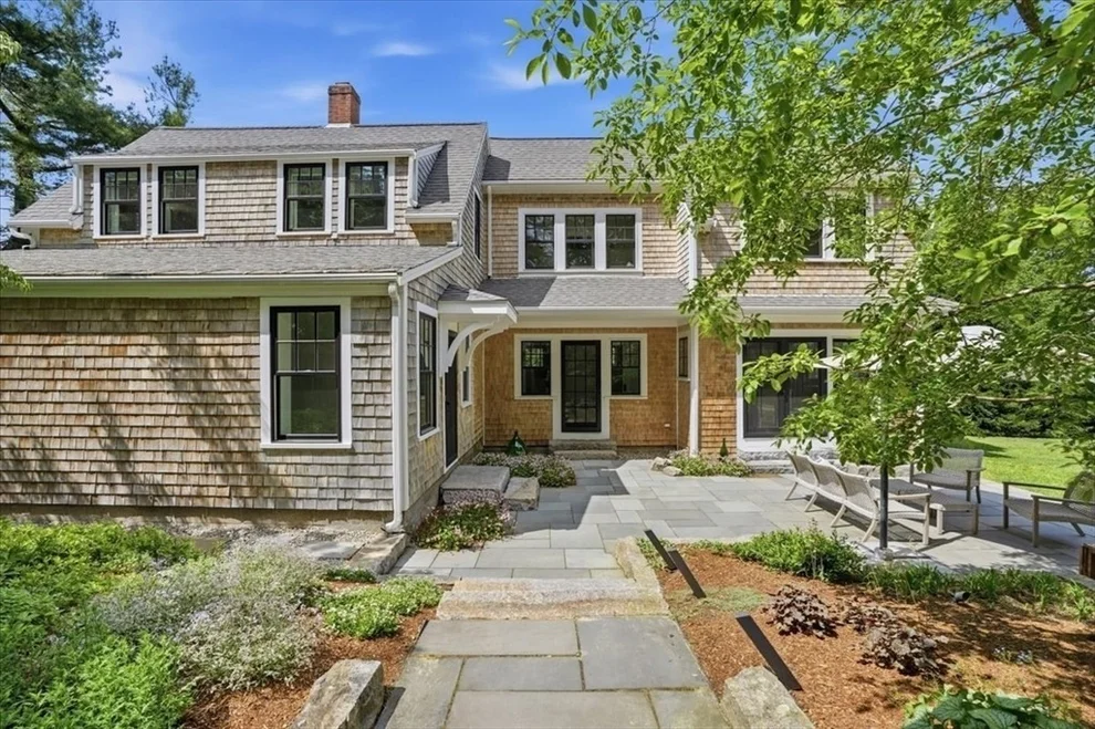 Unit for sale at 879 Tremont Street, Duxbury, MA 02332