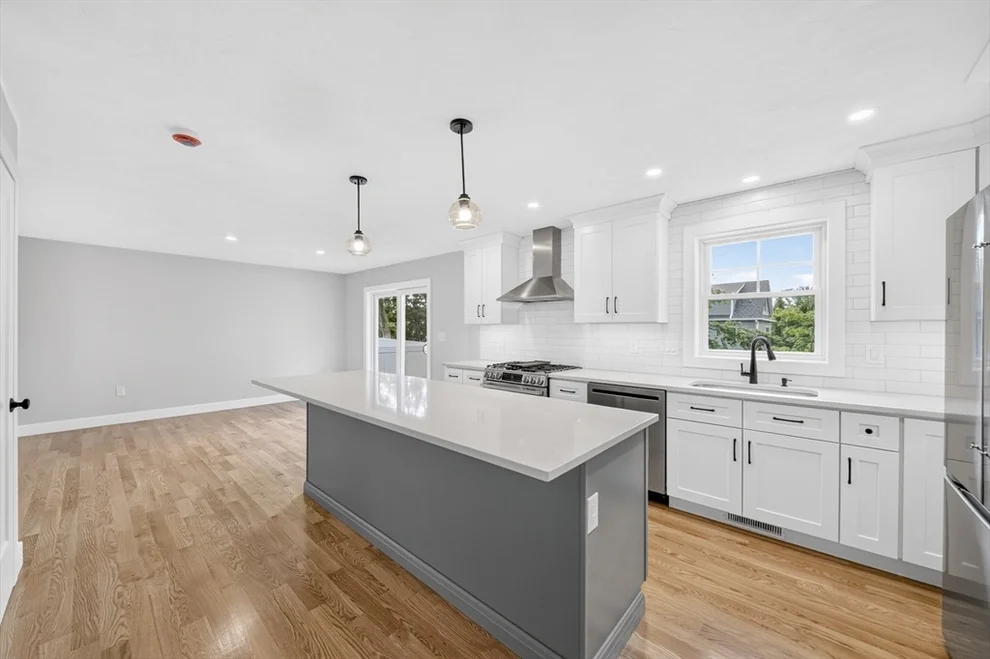 Unit for sale at 16 Neillian Way, Bedford, MA 01730