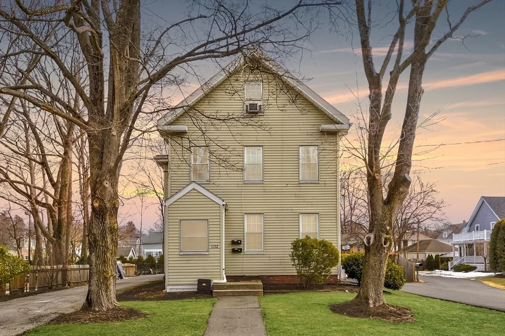 Unit for sale at 1052 Main Street, Wakefield, MA 01880