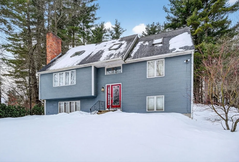 Unit for sale at 106 School St, Northborough, MA 01532