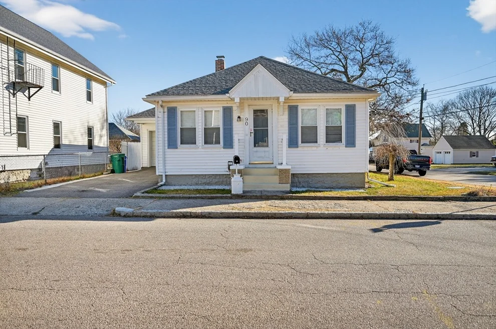 Unit for sale at 90 Linden St, Attleboro, MA 02703
