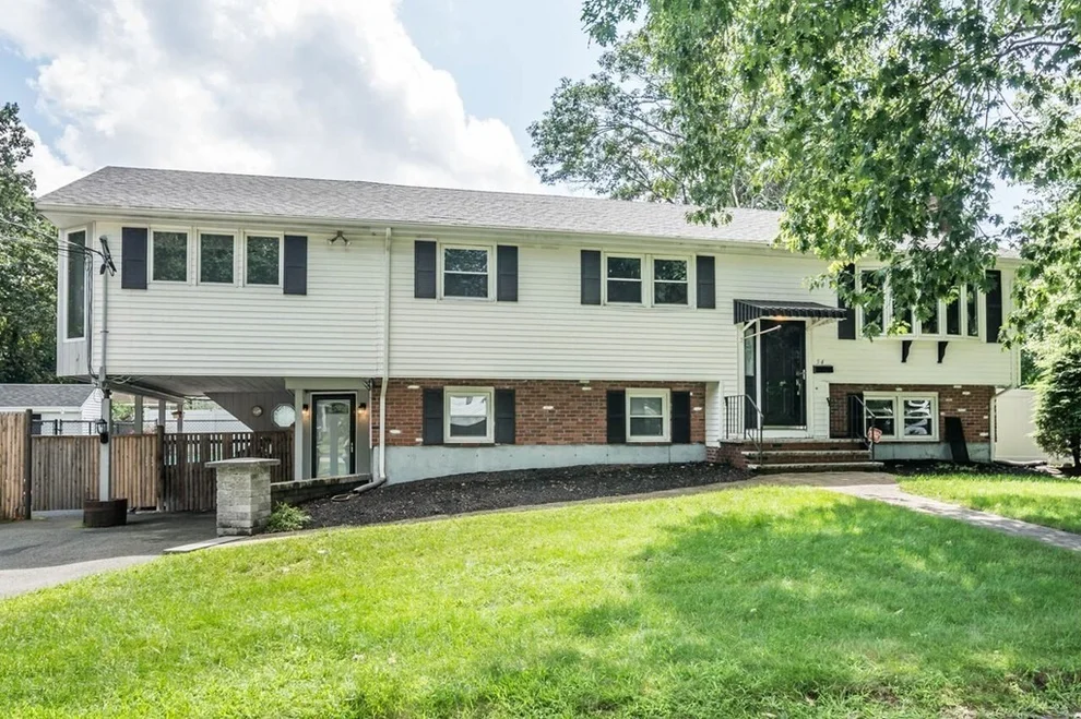 Unit for sale at 54 Michael Dr, Brockton, MA 02301