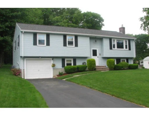 Unit for sale at 23 Leonard Dr, Marlborough, MA 01752