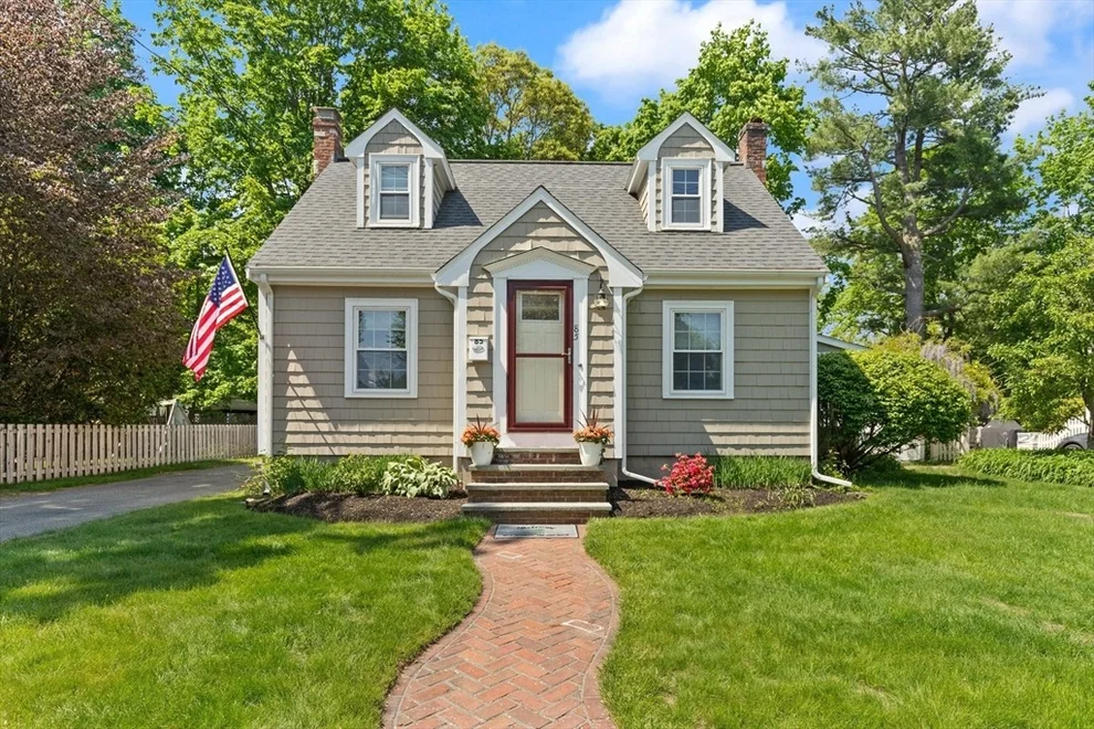 Unit for sale at 85 Mineral Street, Reading, MA 01867