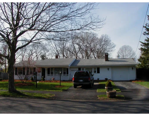 Unit for sale at 1 Sycamore Circle, Peabody, MA 01960