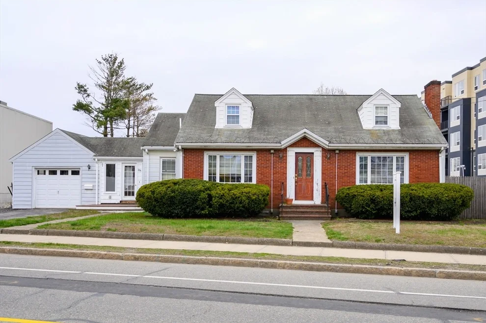 Unit for sale at 291 Centre St, Quincy, MA 02169