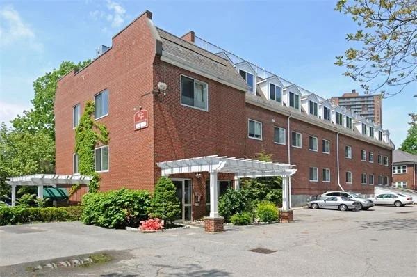 Unit for sale at 332 Jamaicaway, Boston, MA 02130