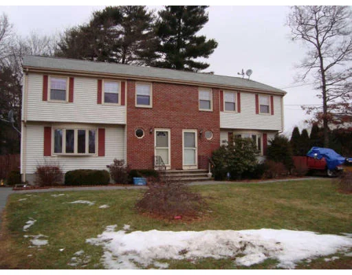 Unit for sale at 23 Indian Meadow Dr, Taunton, MA 02780