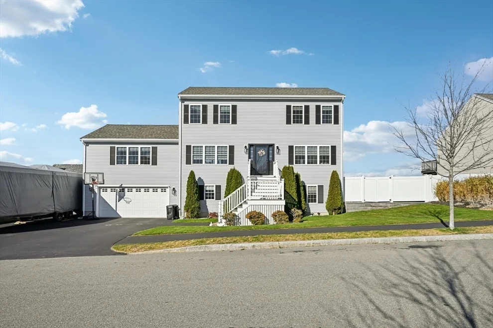 Unit for sale at 43 Gedney Dr, Peabody, MA 01960