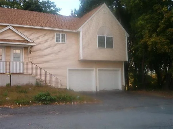 Unit for sale at 12 Blake, Worcester, MA 01604