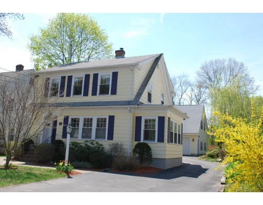 Unit for sale at 447 Waltham St, Lexington, MA 02421