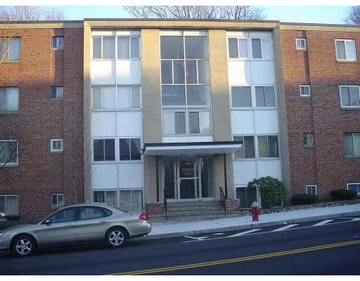 Unit for sale at 851 Broadway, Everett, MA 02149