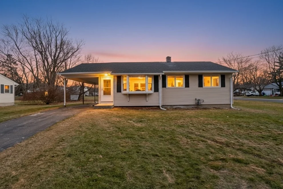 Unit for sale at 2 Pearl St Ext, Enfield, CT 06082