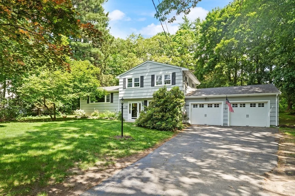 Unit for sale at 220 Old Lancaster Rd, Sudbury, MA 01776
