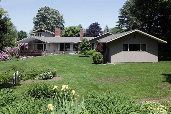 Unit for sale at 6 Martins Cove Road, Hingham, MA 02043