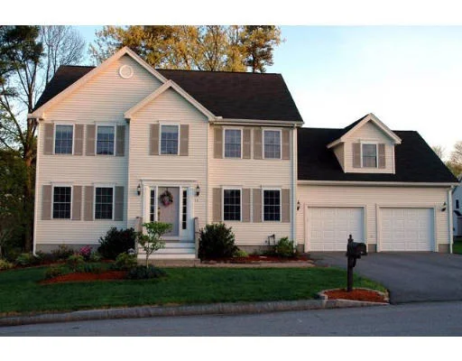 Unit for sale at 18 Oberlin Ave, Lowell, MA 01854
