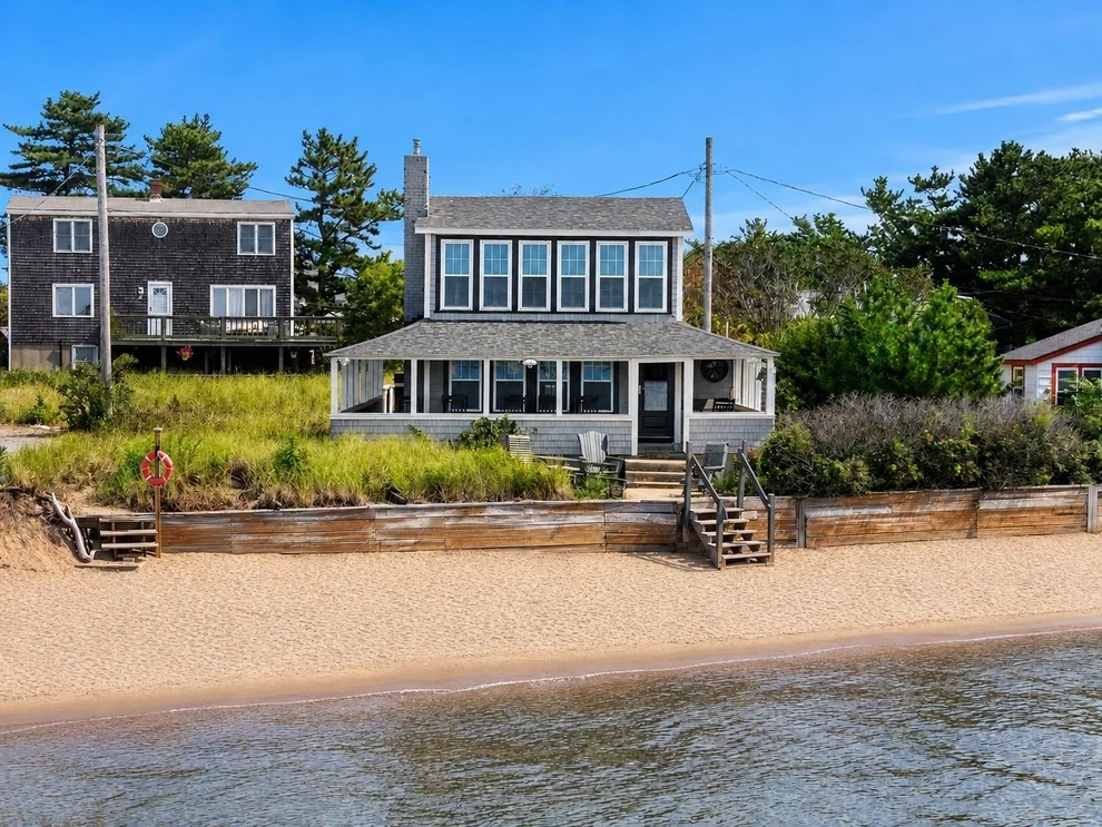 Unit for sale at 17 82nd St, Newburyport, MA 01950