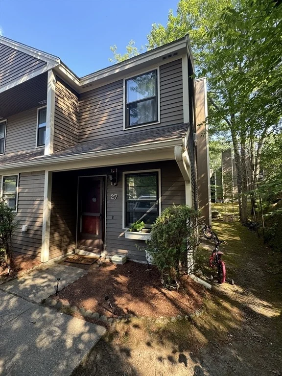 Unit for sale at 27 Mallard Dr, Fitchburg, MA 01420