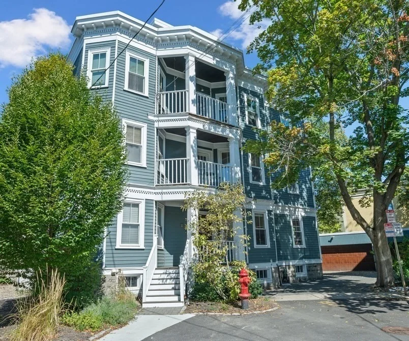 Unit for sale at 12 Fainwood Circle, Cambridge, MA 02139