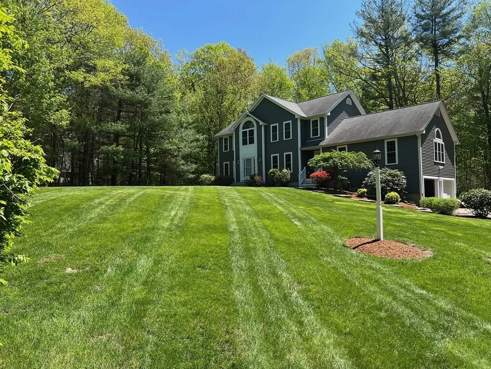Unit for sale at 180 South Road, Holden, MA 01520