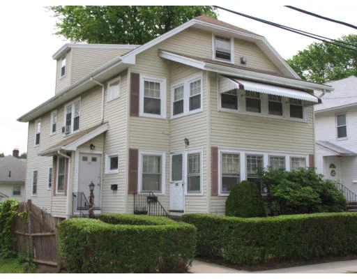Unit for sale at 127 W Elm Ave, Quincy, MA 02170